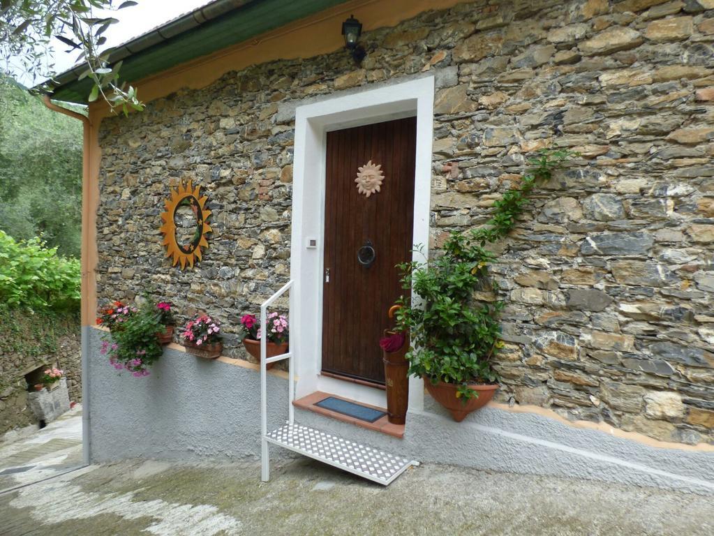 Casa Vacanze Sole Borghetto d'Arroscia Ngoại thất bức ảnh