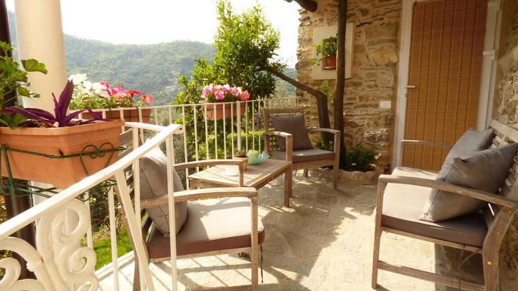 Casa Vacanze Sole Borghetto d'Arroscia Ngoại thất bức ảnh
